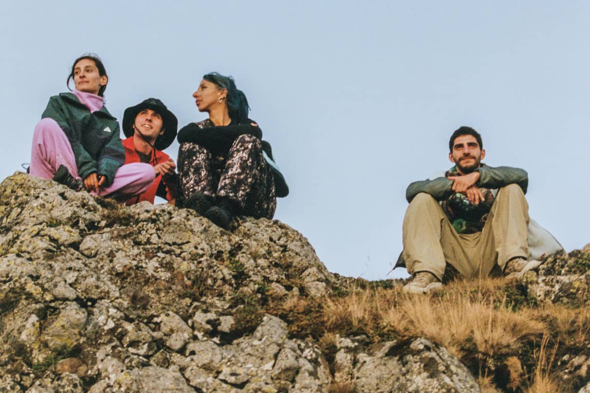 How To Layer Clothes For A Chic Autumn Look